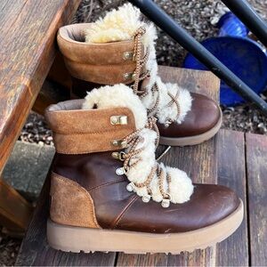 UGG VIKI CHESTNUT  LEATHER SHEEPSKIN SHORT BOOTS NEW